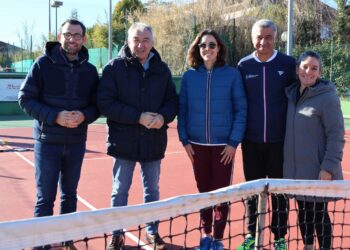 Initiation au tennis à Montaleigne, en présence de la championne de tennis Alizée Cornet.
