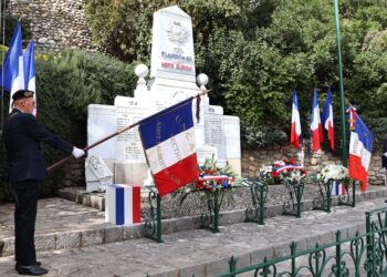 Cérémonie au Monument aux morts.